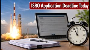 ISRO Recruitment 2026: Final Hours to Apply for 244 Assistant, UDC, and JPA Posts