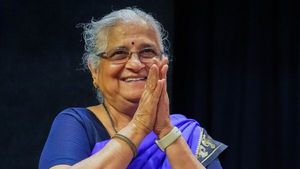 Sudha Murty Inspirational Story: From Engineer to Author and Philanthropist