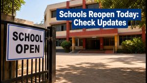Bypoll Break Ends: Schools in Maduranthakam and Dharapuram Reopen Today – Check Updates