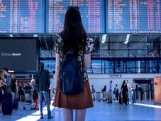 ಟ್ರಾವೆಲ್ ಪ್ರಿಯರಿಗೆ ಯಾವುದು ಬೆಸ್ಟ್ ಜಾಬ್ ಗೊತ್ತಾ? 