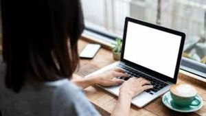 ನಿಯಮಿತ ಅವಧಿಯಲ್ಲಿ ಆನ್‌ಲೈನ್ ಶಿಕ್ಷಣಕ್ಕೆ ಸರ್ಕಾರ ಆದೇಶ