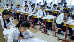 ಸಿಬಿಎಸ್‌ಇ 10 ಮತ್ತು 12ನೇ ತರಗತಿ ಪರೀಕ್ಷೆಗಳು ರದ್ದು!