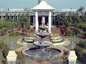 Alagappa University offers PG Programme admissions 2013