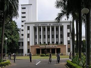 IIT, Kharagpur plans black bands protest over director issue