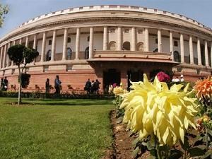 Japanese students visit Indian parliament 
