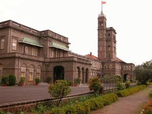Top 10 Universities that provide Distance Education in Various fields