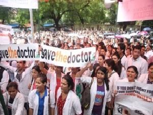 Medical students rally for more post-graduate seats 