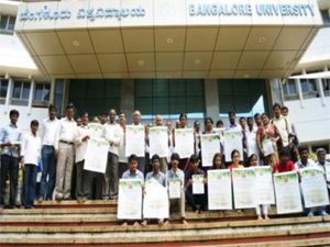 Non-teaching staffs of Bangalore University held 2-hrs strike over UGC