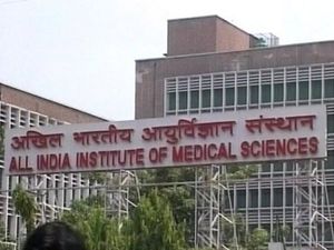 Sonia Gandhi lays foundation stone of AIIMS in Rae Bareli