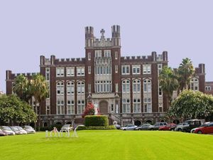 Loyola University Wins National Ranking For Study Abroad