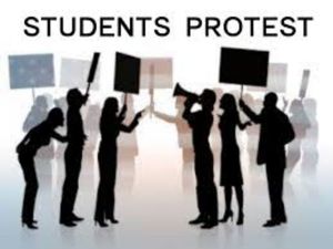 Patna students protest move to block college entrance