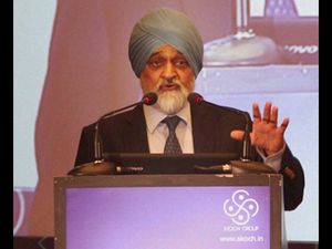 Need to make educational scholarships demand driven: Montek