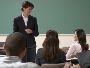 It helps to know English before moving to US