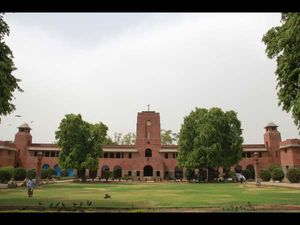 St Stephen's college defers admission till final decision on FYUP