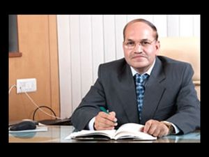 Why non-engineering students in IIMs is dropping?
