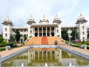 DMIMS Nagpur offers UG admissions in Medical Programmes