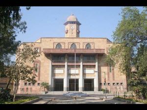 Gujarat University's Distance Education To Be Closed Down