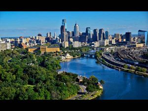  Philadelphia edu-tourism offers student to experience life at college