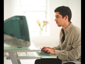 Online Courses Benefit 90% of Indian Students: Survey