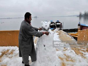 Jammu and Kashmir Education Department Hosts Snow Art Competition 