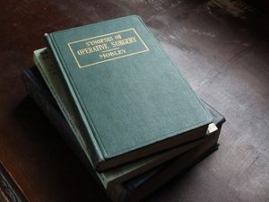  What Are The Best Books For MBBS First Year?