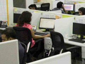  IT Professionals Being Lured With Expensive Products As Joining Bonus: Report