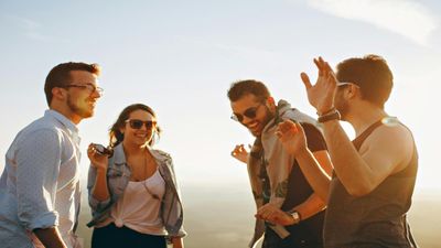 Do people who are optimistic live longer? Here's what the research shows