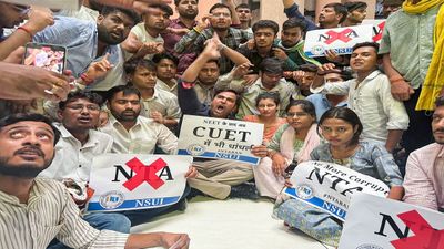 NEET-UG Protests at Jantar Mantar; NSUI Members Target NTA HQ and Lock its Office