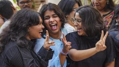 IIT Kharagpur offers scholarships for UG, PG students, check out for more details