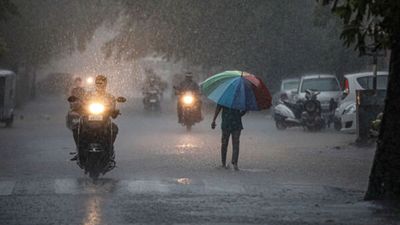 Bengaluru Declares School Holiday Due to Heavy Rainfall: Severe Weather Conditions Persist Across Karnataka