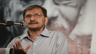 Kerala Government Recognises N S Madhavan With Ezhuthachan Puraskaram 2024