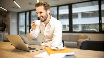 Working Hours in Different Countries: What Makes India Different?