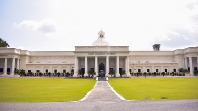 IIT Roorkee Introduces AI-Focused PG Certificate Program for Engineers