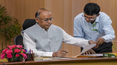 UPSC Age Limit 2025: Category-Wise Criteria, Relaxation & Attempts