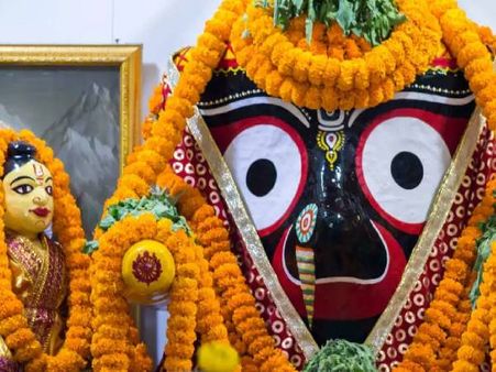 आप भगवान जगन्नाथ की पूजा कैसे करते हैं?