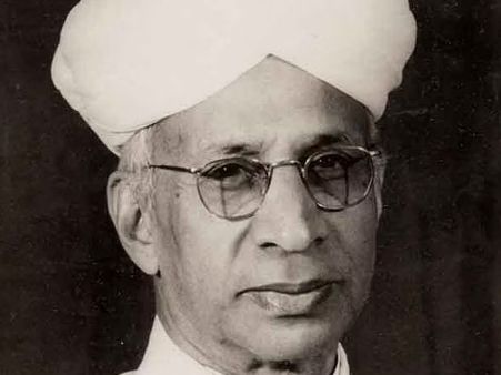 सर्वपल्ली राधाकृष्णन का दर्शन | डॉ सर्वपल्ली राधाकृष्णन पर निबंध #7