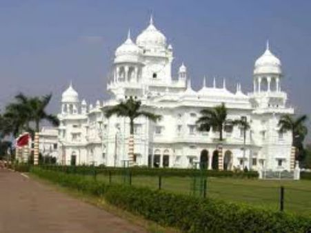 10. Chhatrapati Shahuji Maharaj Medical University