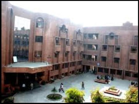 Top Universities For Pursuing MBA in Distance Learning