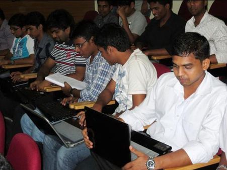 Indian IT Students Take Part In Microsoft App Fest  