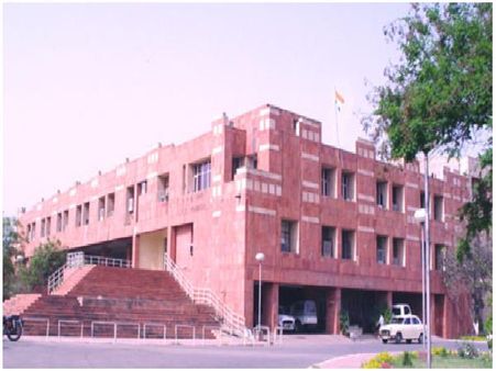  Top Ten Best Universities in India