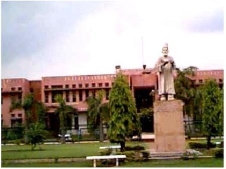 Top Ten Best Universities in India