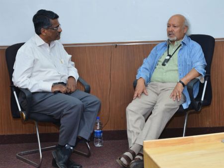 Dr Thomas Kailath in conversation with Mr G Vijaya Raghavan at Asian School of Business (3)
