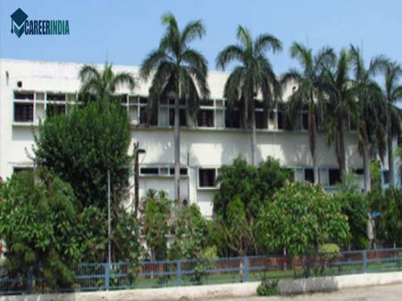 17. Delhi College Of Arts & Commerce, New Delhi