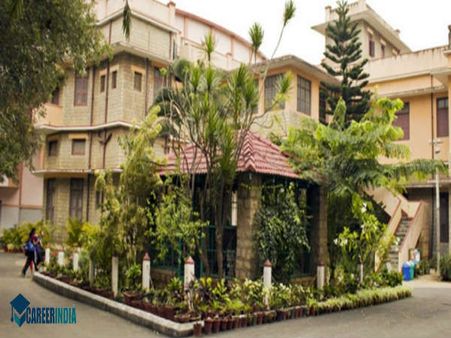 18. Mount Carmel College, Bangalore