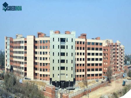 36. Deen Dayal Upadhyaya College, New Delhi