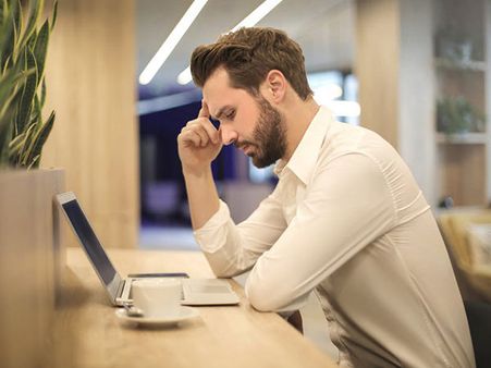 3. You Hate Going To Work