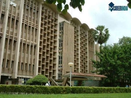 2. Indian Institute Of Technology, Bombay