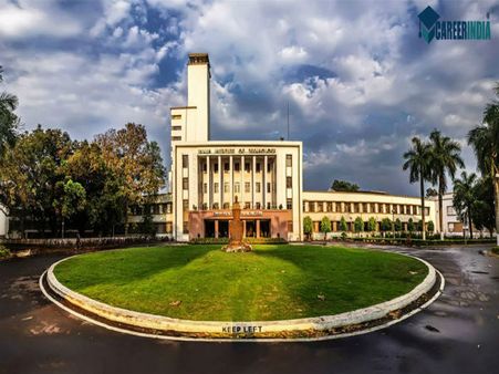 5. Indian Institute Of Technology, Kharagpur