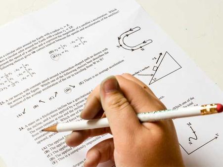 ಹಳೆಯ ಪ್ರಶ್ನಾಪತ್ರಿಕೆ ಚೆಕ್ ಮಾಡಿಕೊಳ್ಳಿ: