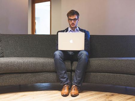 ಇಂಟರ್ವ್ಯೂ ಬಗ್ಗೆ ತಿಳಿದುಕೊಂಡಿರಿ: